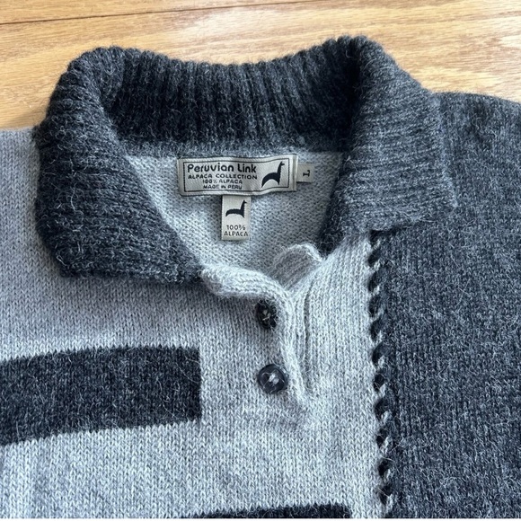 Peruvian Link 100% Alpaca Collection Size Large Black Grey Collared Sweater Top - Picture 4 of 7